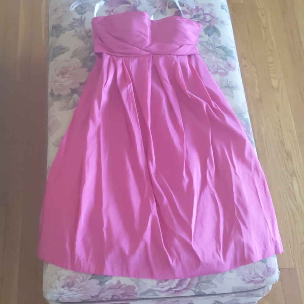 Strapless dress with back bow detail